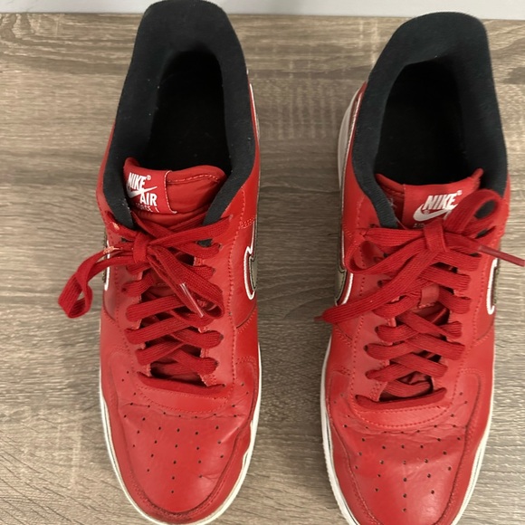 Nike Air Force 1 Low '07 LV8 NBA "Chicago Bulls" Varsity Red size 11.5 - Picture 4 of 4